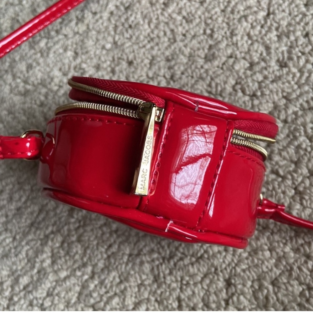 Marc Jacobs Vibrant Red Crossbody Bag Modern Minimalist Design - Picture 7 of 12